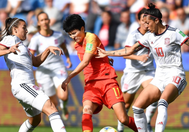  梅德韦杰夫赛点兑现，阿森纳淘汰皇家马德里晋级四强，主帅激动落泪